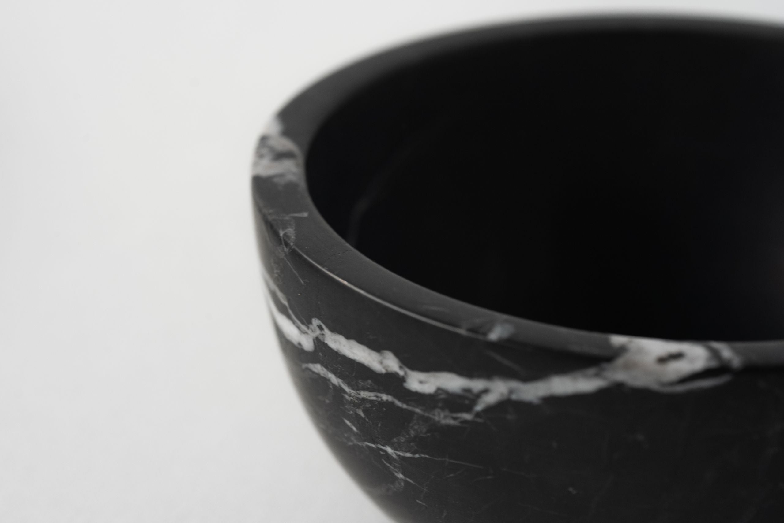 Siyah Georgia Servis Kasesi