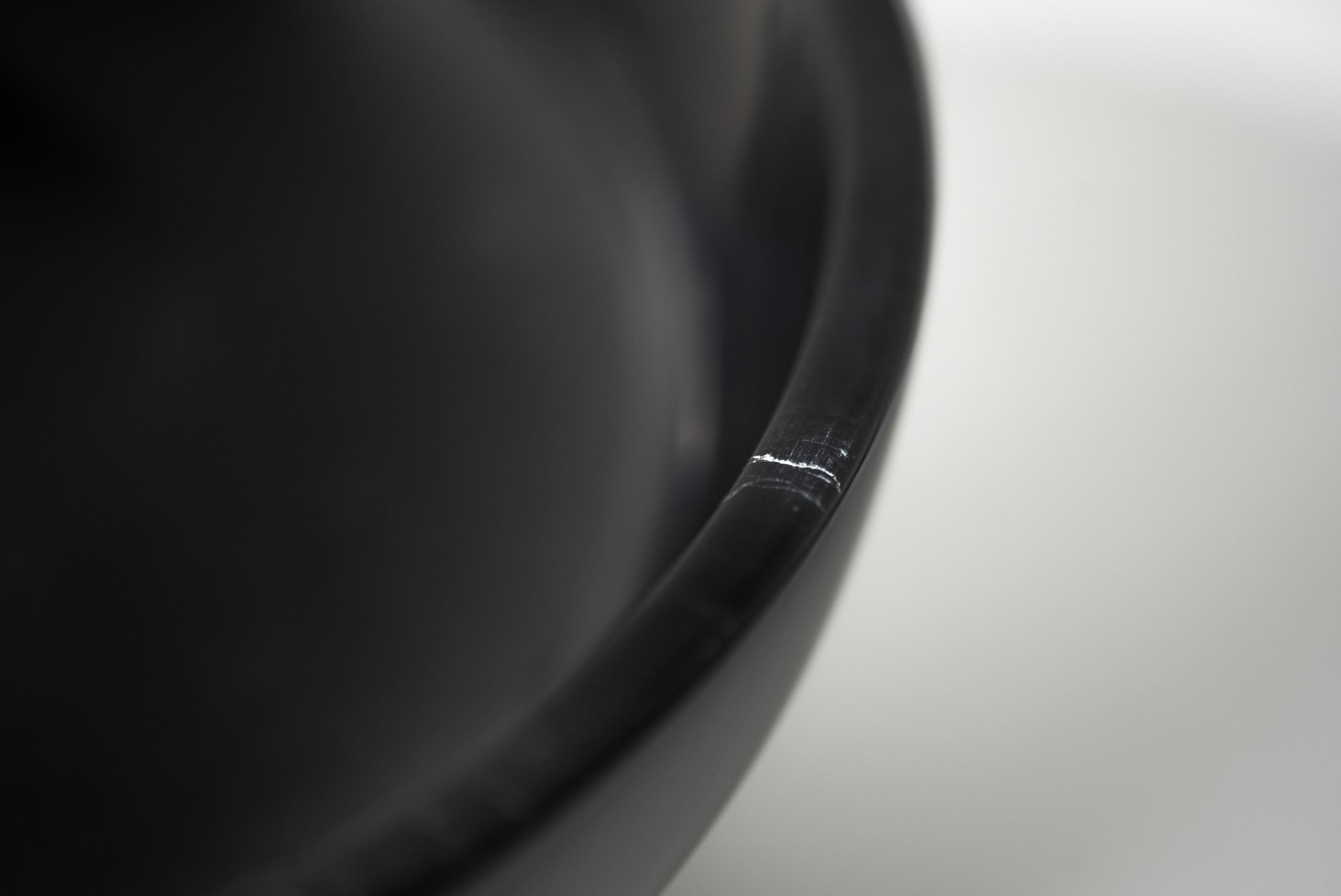 Siyah Harriet Ayaklı Sunum Kasesi