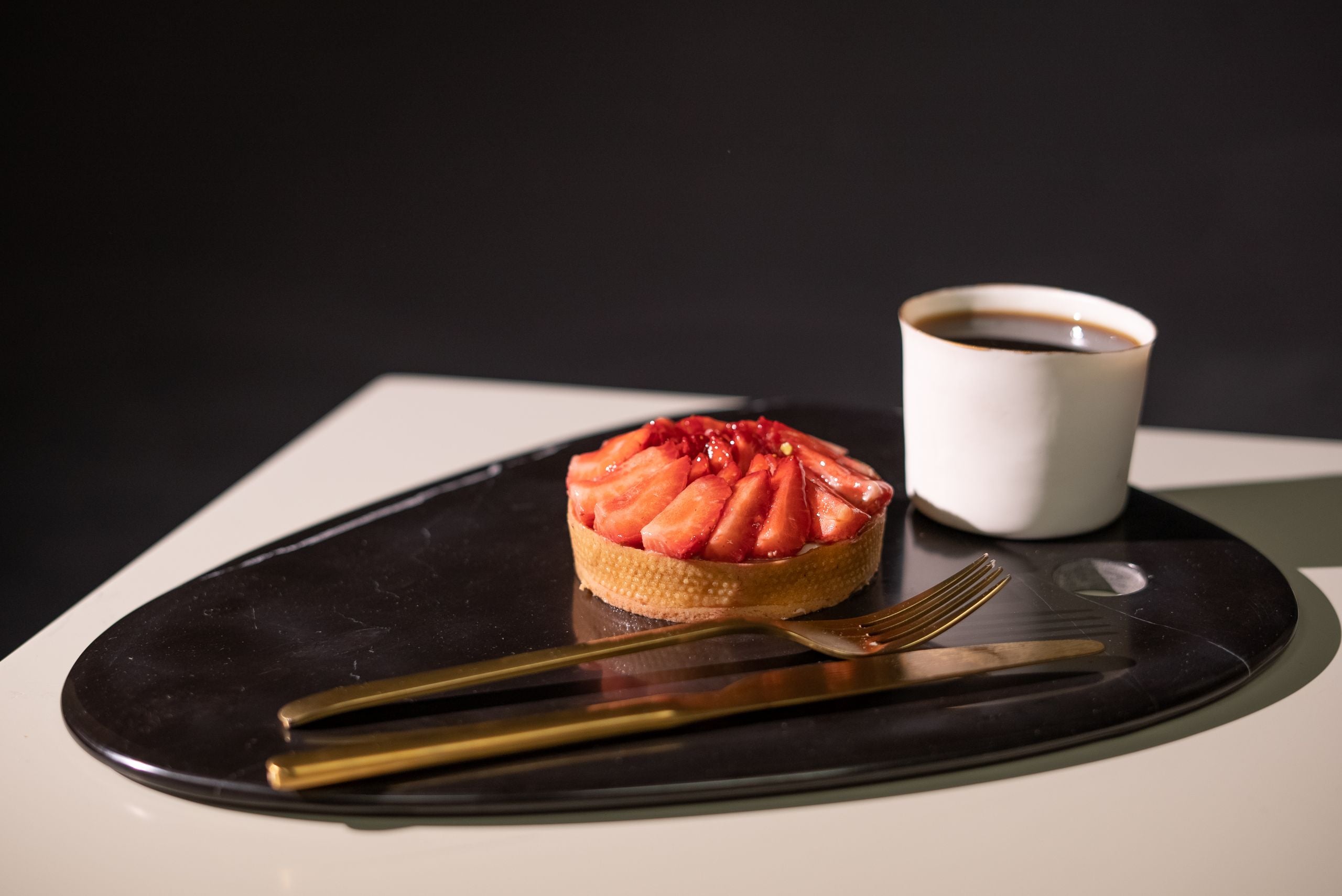 Siyah Saar Kesme Tahtası