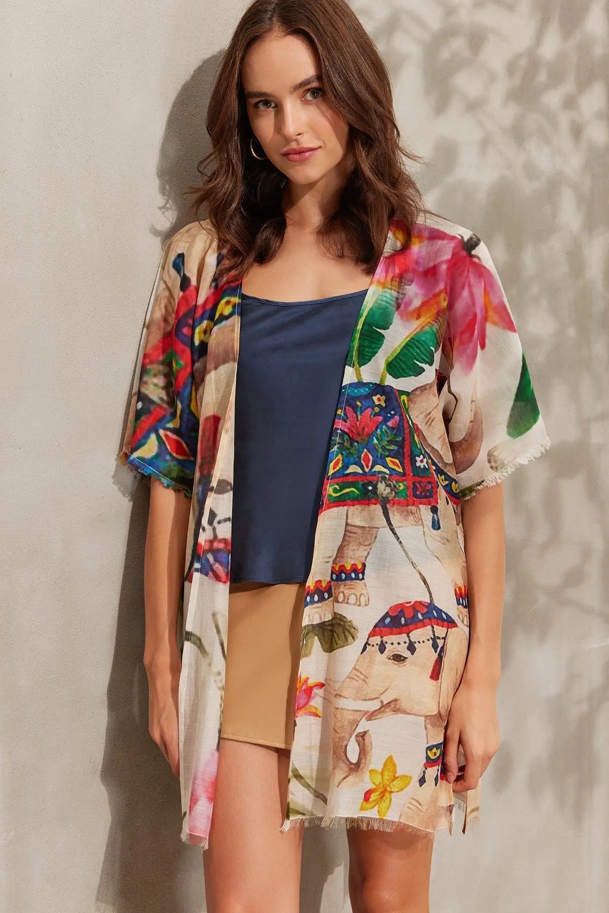 Renkli İpekli Fil ve Yaprak Desenli Kısa Kimono Silk and Cashmere