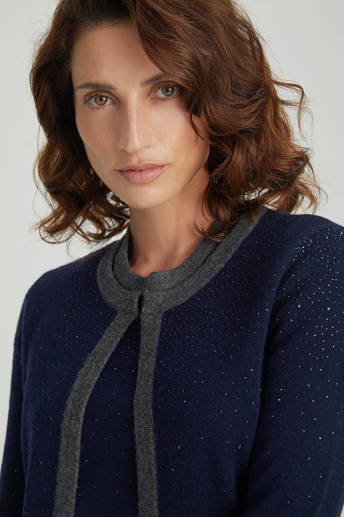 Lacivert Kaşmir Yün Merril Yuvarlak Yaka Taş Süs Detaylı Hırka