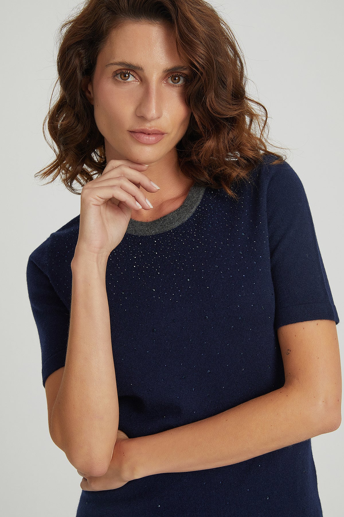 Lacivert Kaşmir Yün Merril Yuvarlak Yaka Taş Süs Detaylı Kısa Kollu Triko