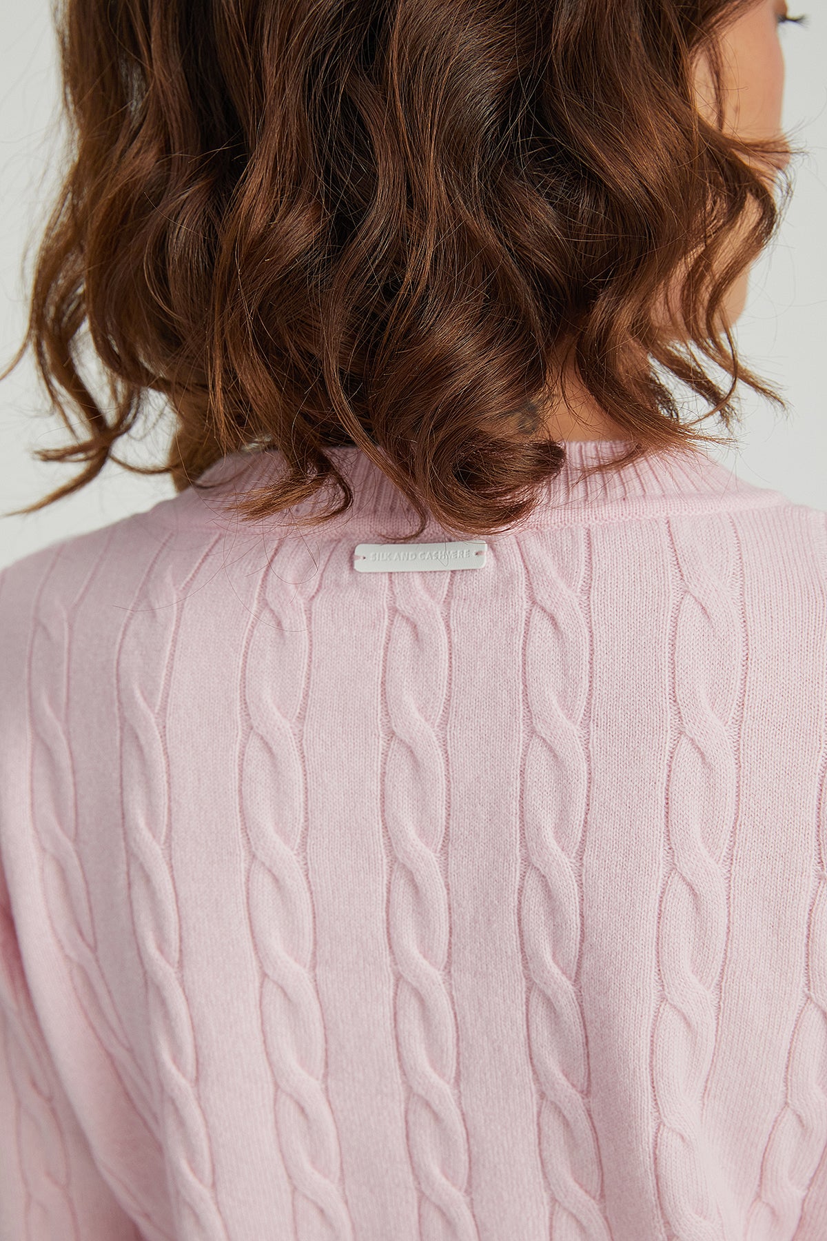 Gül Kurusu Amelia Avusturalya Yün ve Kaşmir  Yuvarlak Yaka Kısa Kazak