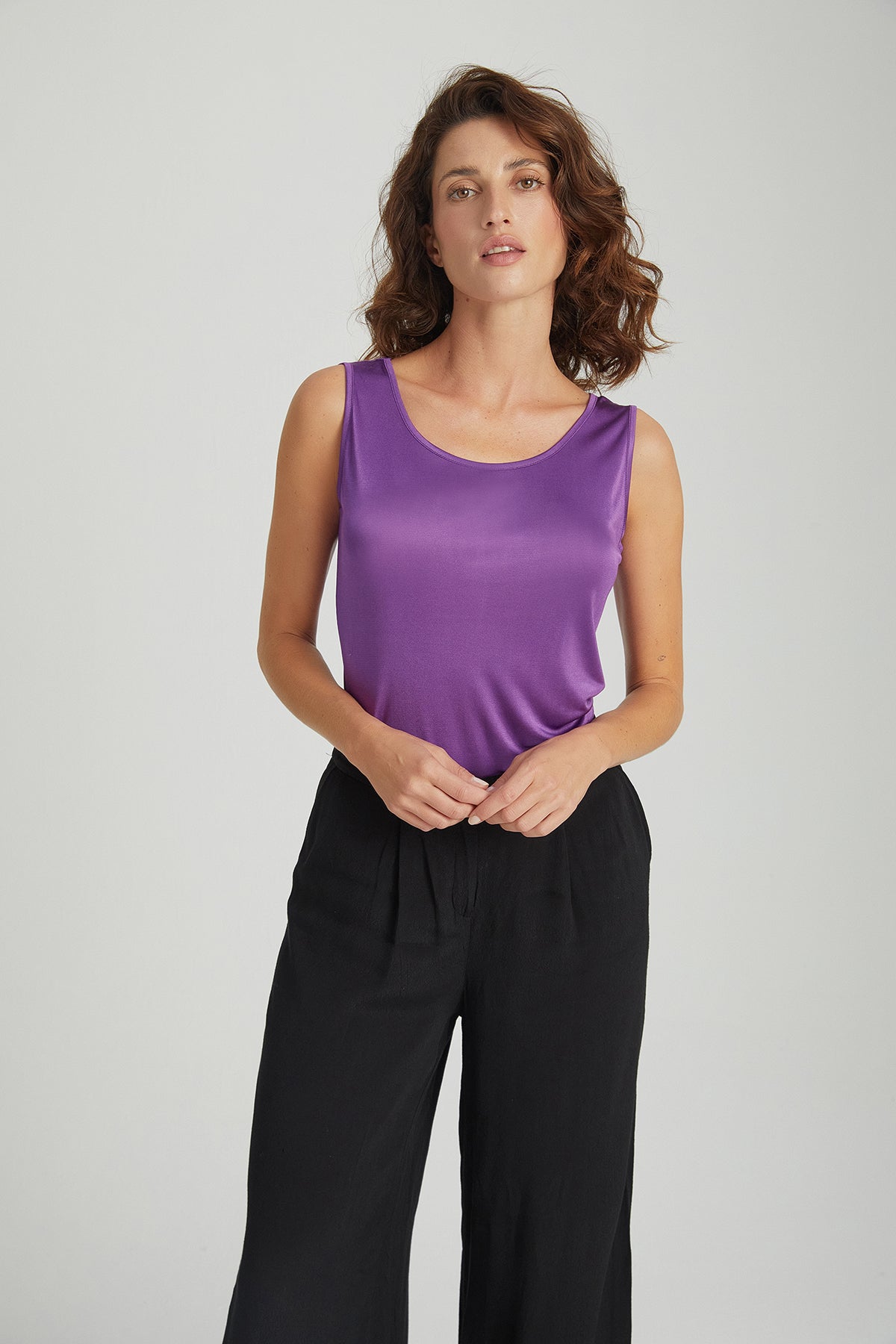 Mor Marina İpekli Yuvarlak Yaka Kolsuz T-Shirt