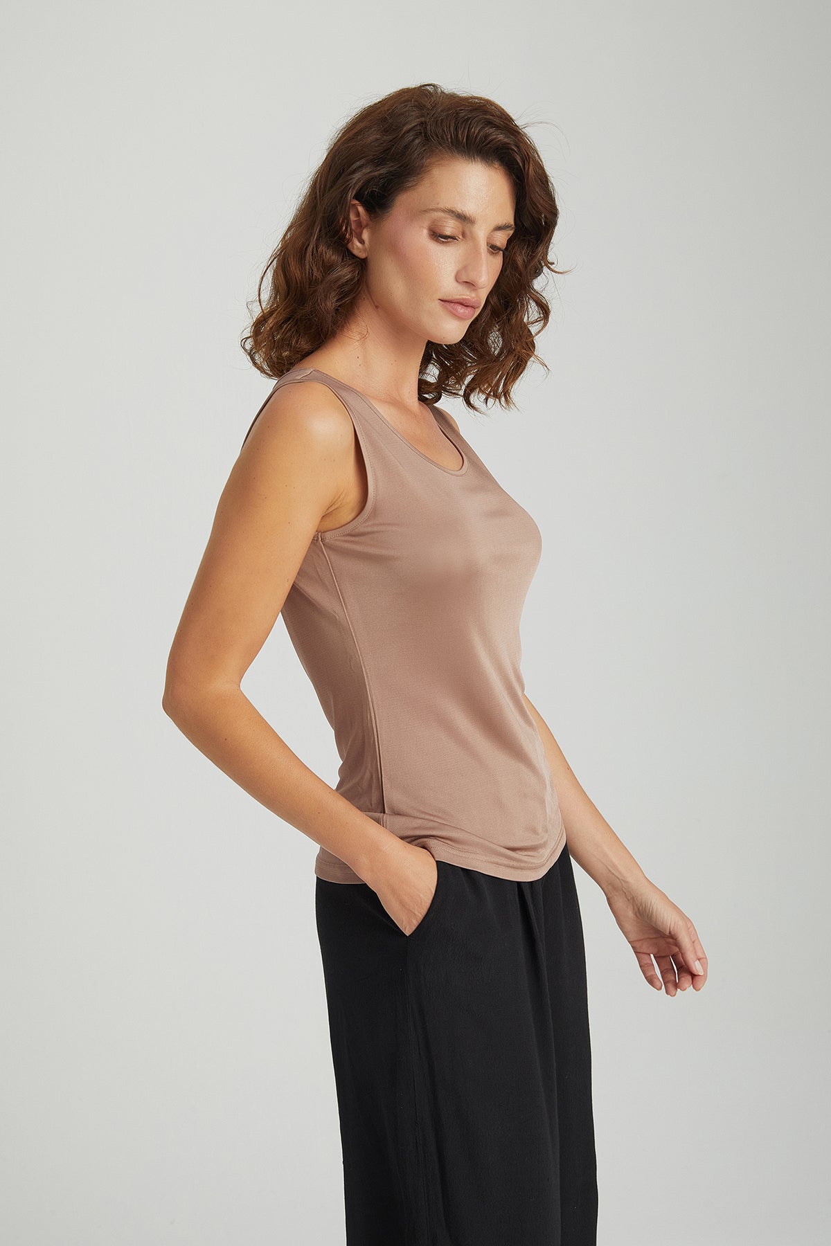 Camel Marina İpekli Yuvarlak Yaka Kolsuz T-Shirt