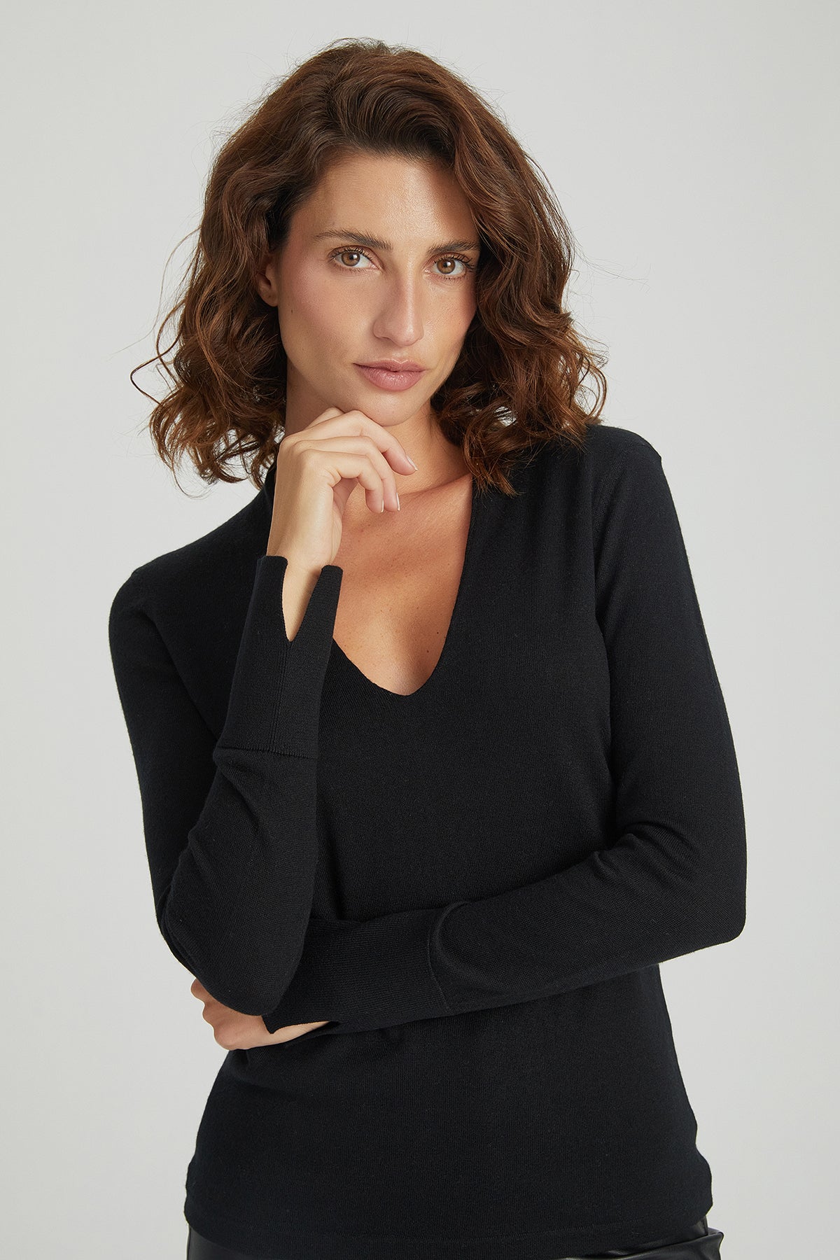 Siyah Zoe İpek Kaşmir Derin V Yaka Triko