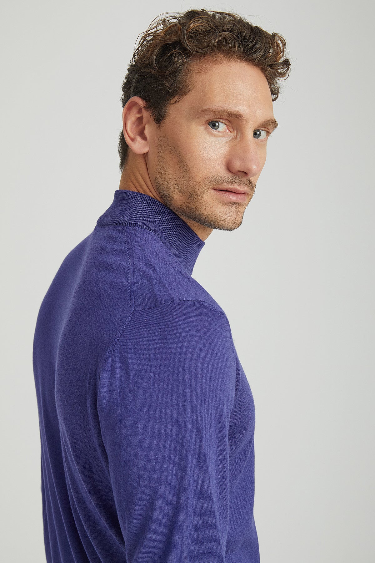 Mor İpek ve Kaşmir Yarım Balıkçı Yaka Uzun Kol Utku Erkek Triko