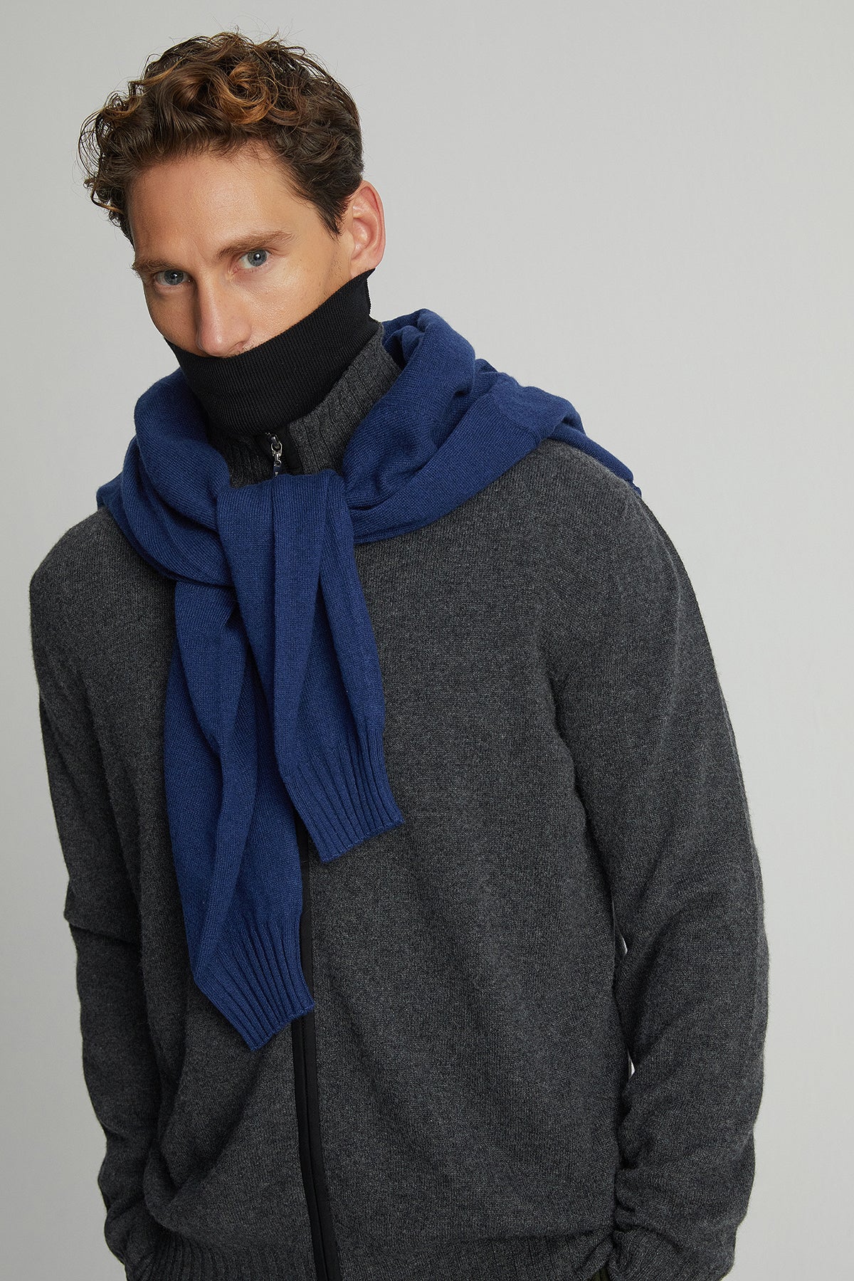 Antrasit Lacivert Saf Kaşmir Deri Biyeli Yarım Balıkçı Yaka Fermuarlı Erkek Hırka