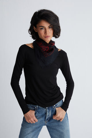 Siyah Ultralight Kayık Yaka Üst