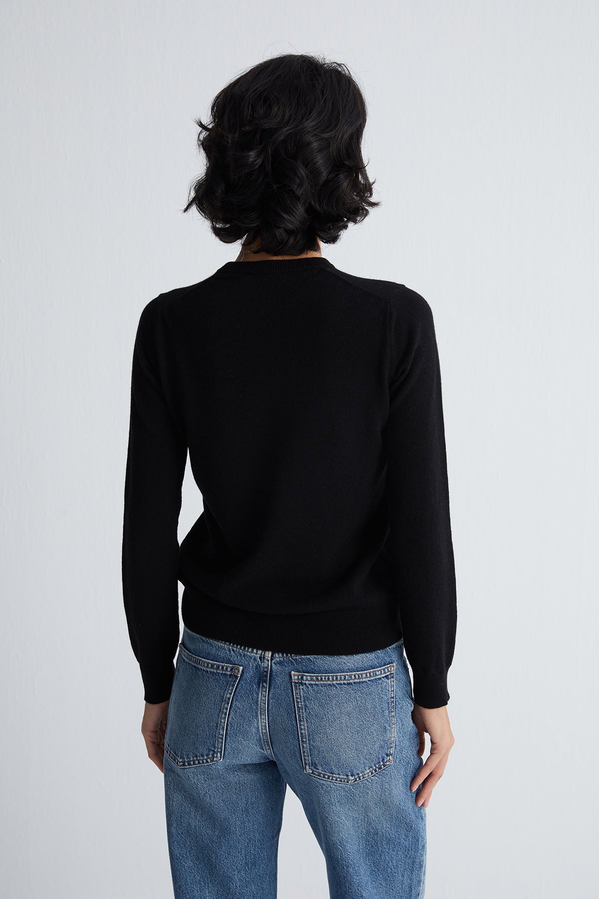 Siyah Lilly Saf Kaşmir Yuvarlak Yaka Kazak