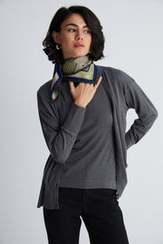 Koyu Lacivert Lea Saf Kaşmir Baskılı Eşarp 70x 70 cm