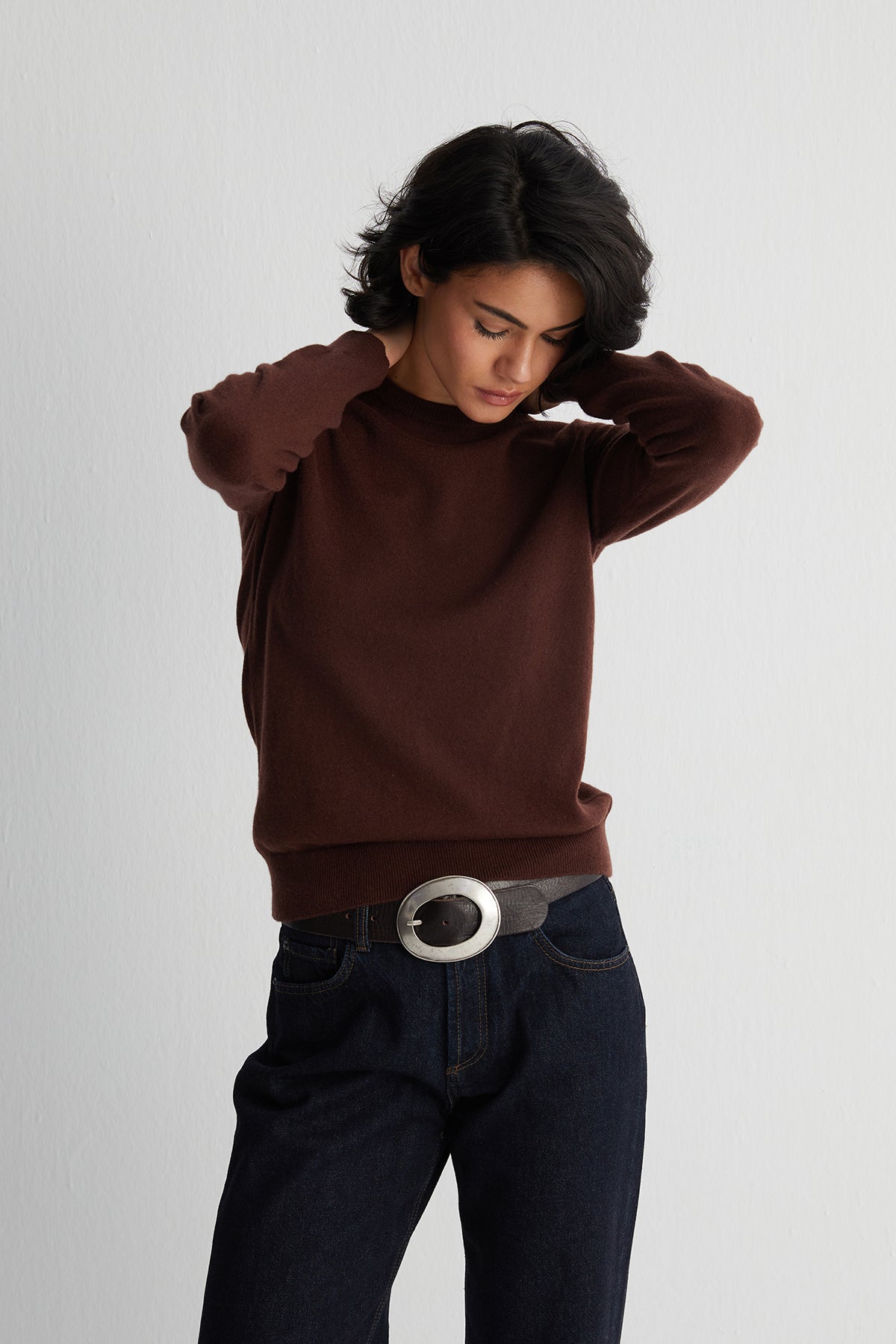 Koyu Kahve Lilly Saf Kaşmir Yuvarlak Yaka Kazak