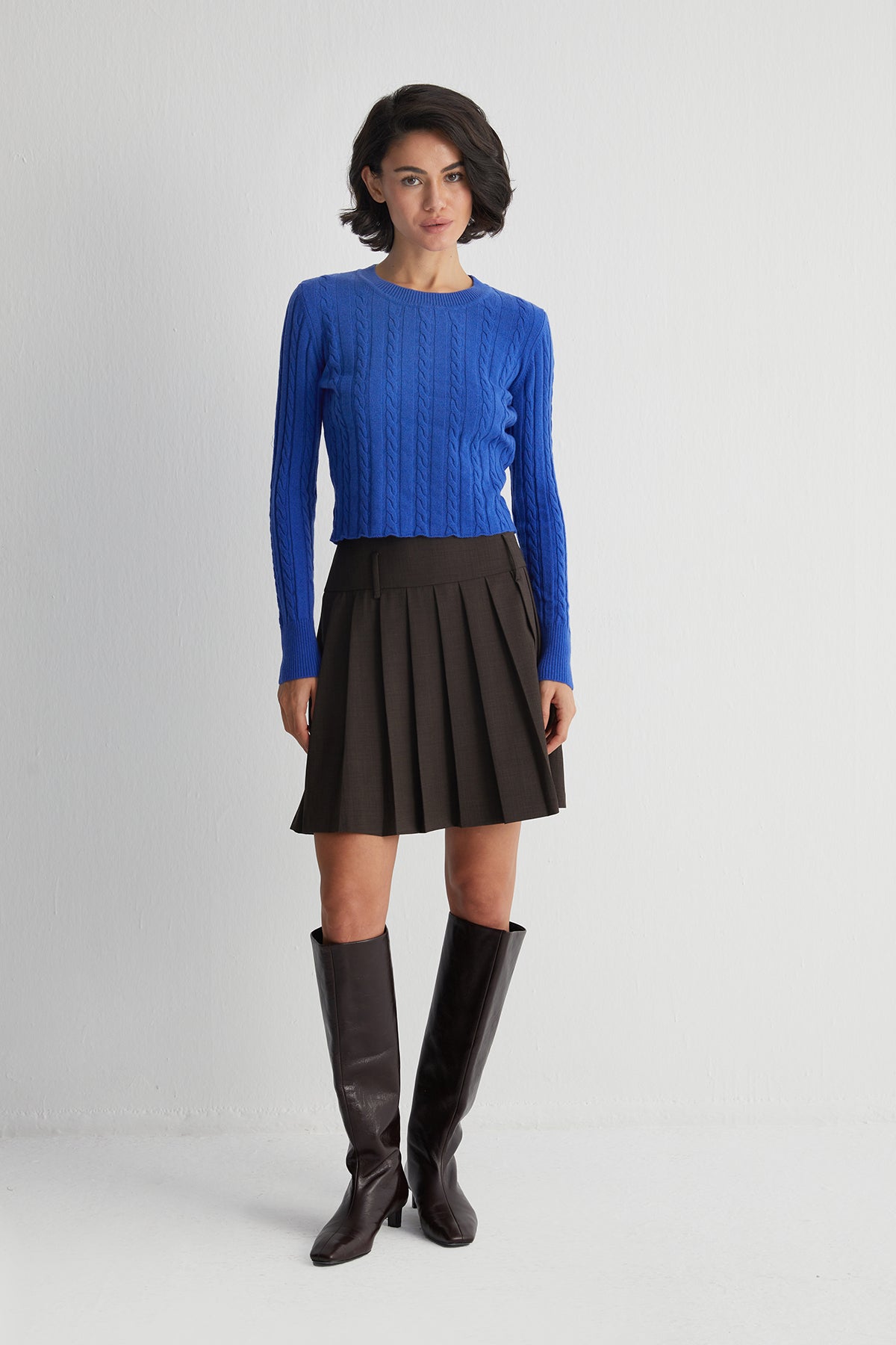 Mavi Amelia Yuvarlak Yaka Crop Kazak