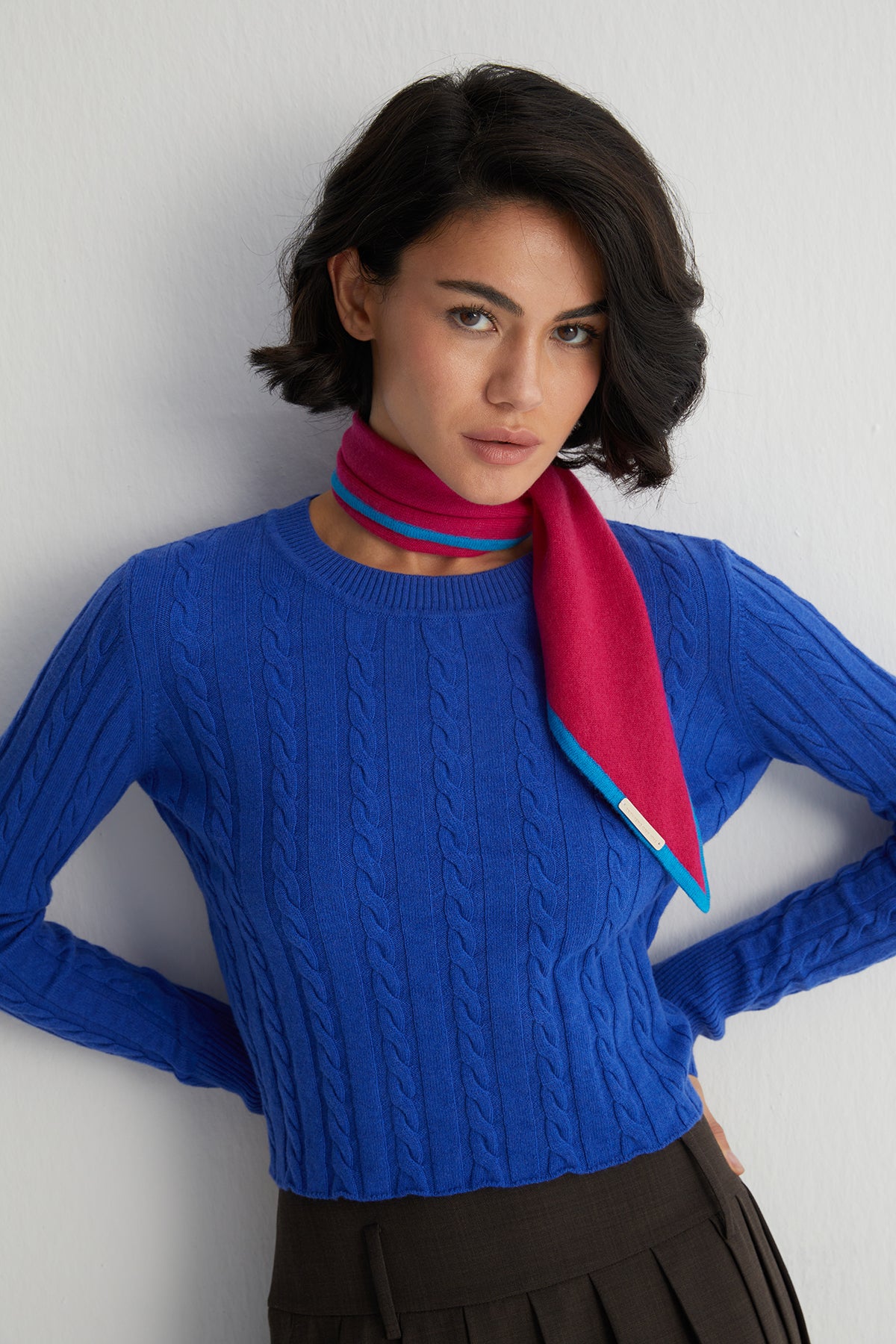 Mavi Amelia Yuvarlak Yaka Crop Kazak