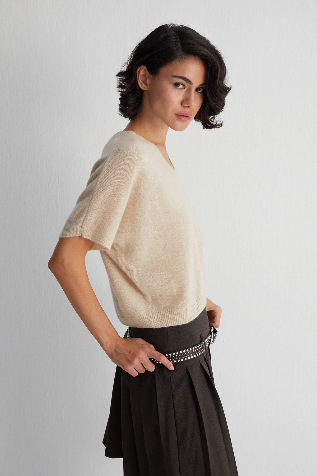 Bej Alexia Saf Kaşmir V Yaka Kısa kollu Triko