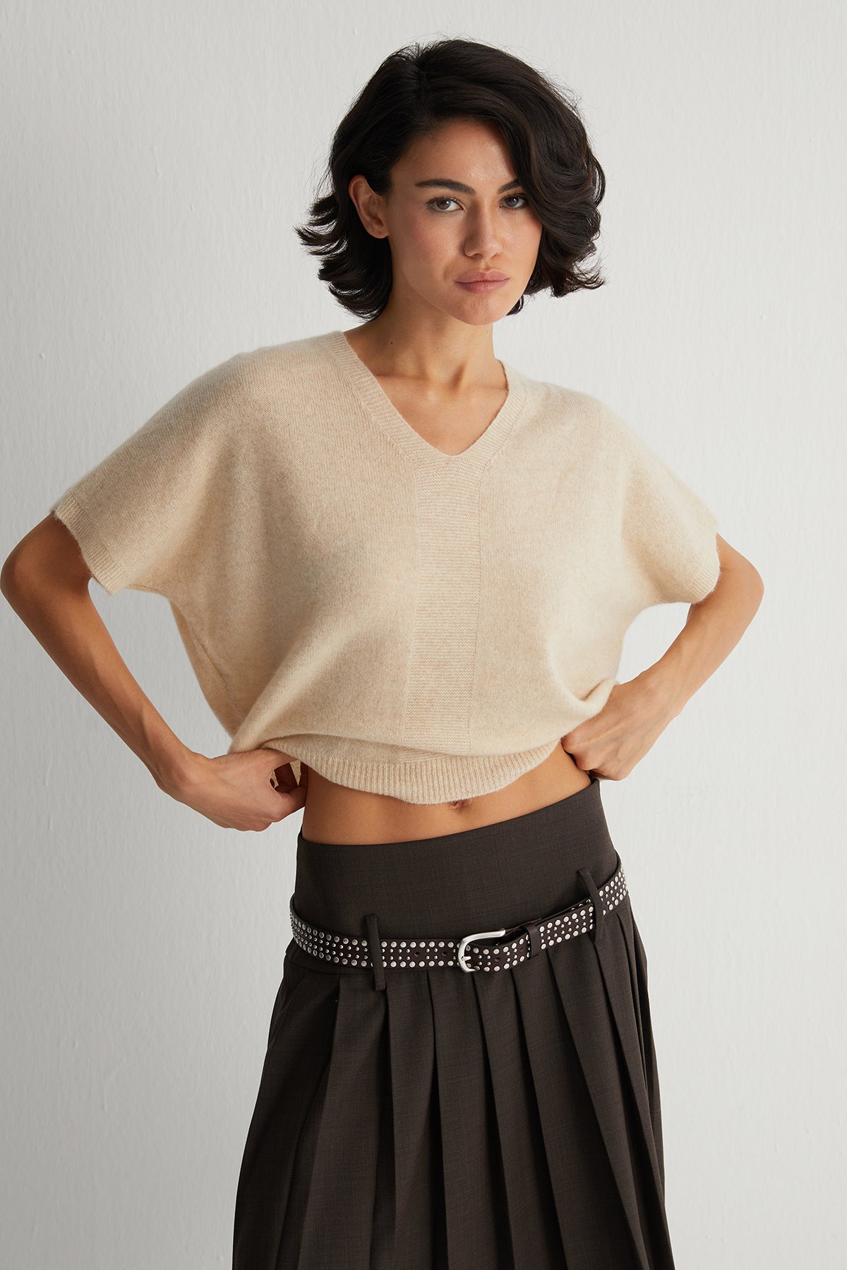 Bej Alexia Saf Kaşmir V Yaka Kısa kollu Triko