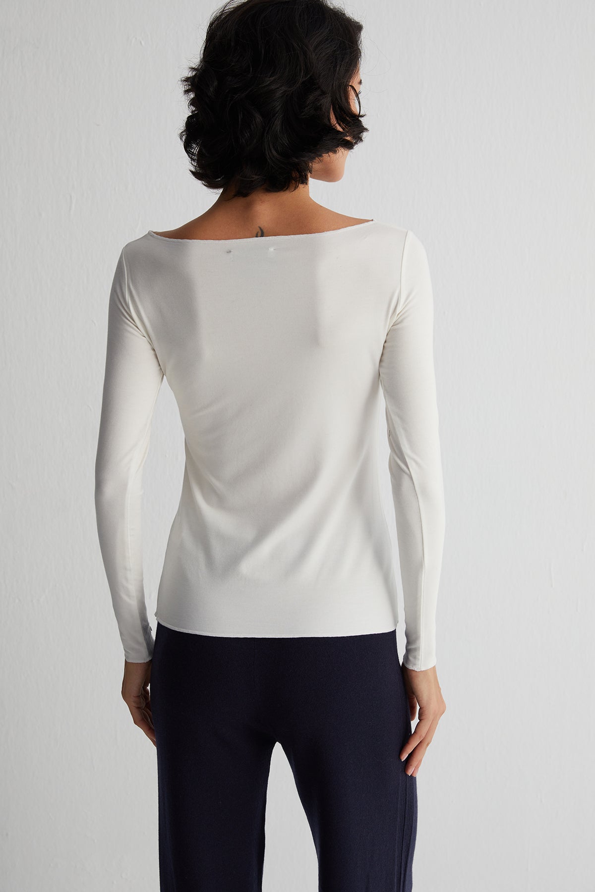 Ekru Ultralight Kayık Yaka Üst