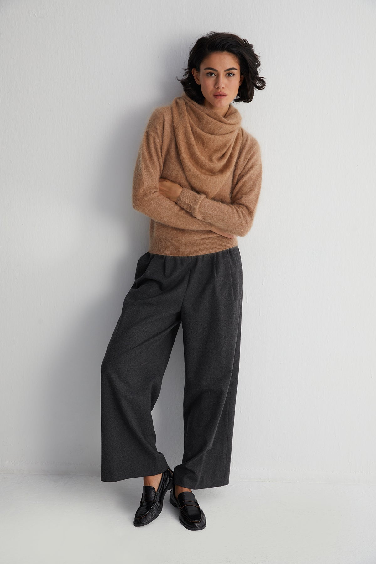 Açık Camel Brushed Saf Kaşmir V Yaka Kazak