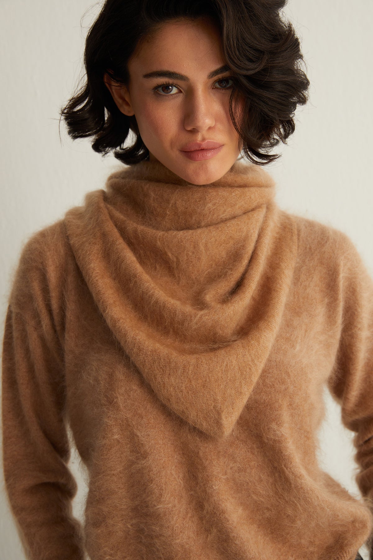 Açık Camel Brushed Saf Kaşmir Üçgen Şal 73x160x73 cm