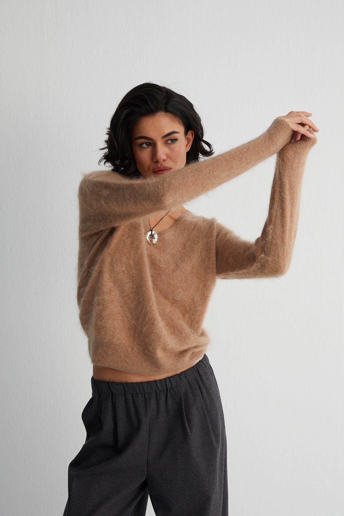 Açık Camel Brushed Saf Kaşmir V Yaka Kazak