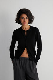 Siyah Lilly Saf Kaşmir Bisiklet Yaka Hırka