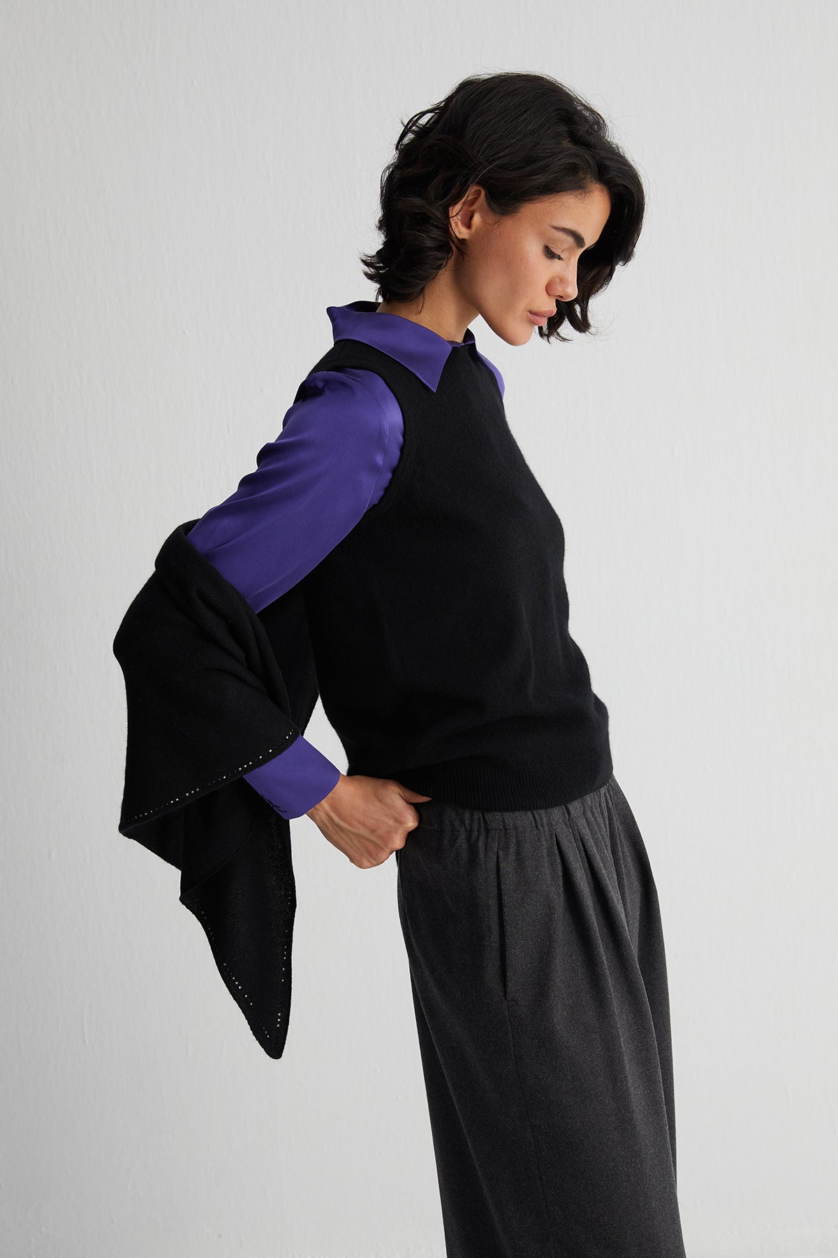 Siyah Alexia Saf Kaşmir Yuvarlak Yaka Süveter