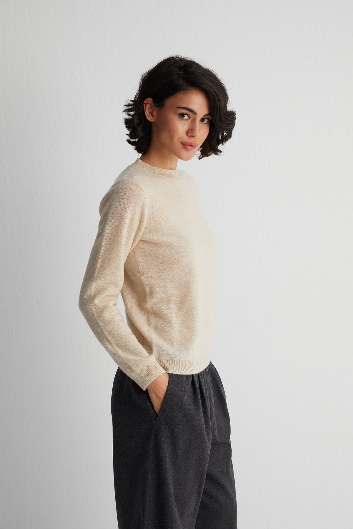 Bej Alexia Kaşmirli İşlemeli Yuvarlak Yaka Kazak