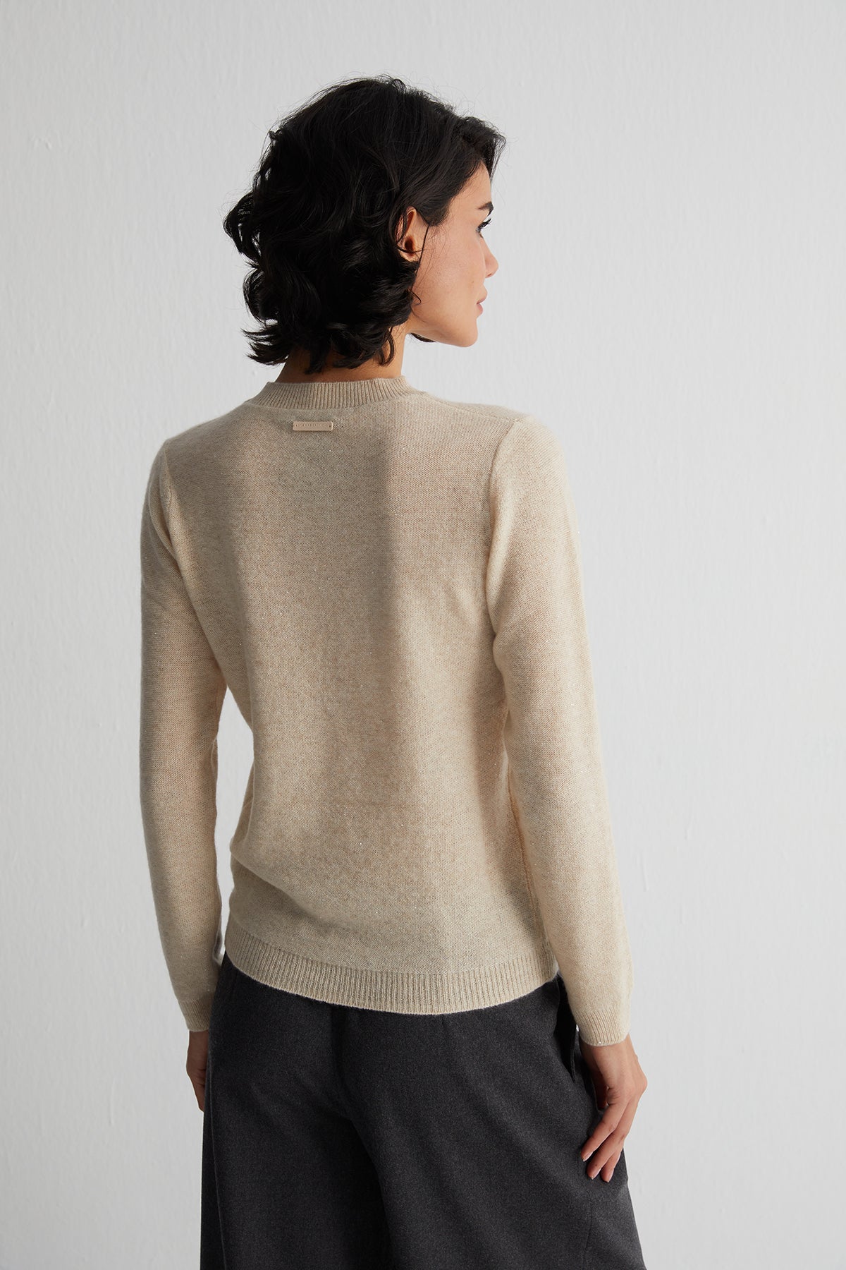 Bej Alexia Kaşmirli İşlemeli Yuvarlak Yaka Kazak