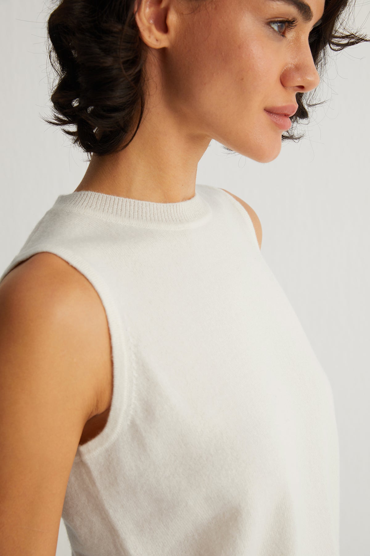 Beyaz Alexia Saf Kaşmir Yuvarlak Yaka Süveter