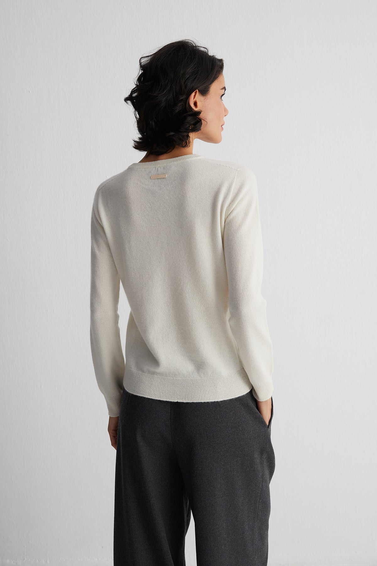 Beyaz Alexia Saf Kaşmir Yuvarlak Yaka Kazak