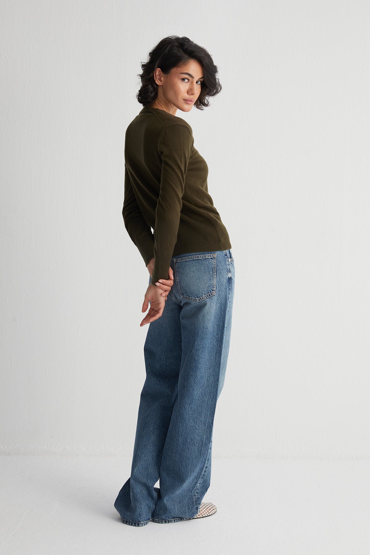 Haki Lilly Saf Kaşmir Derin V Yaka Kazak