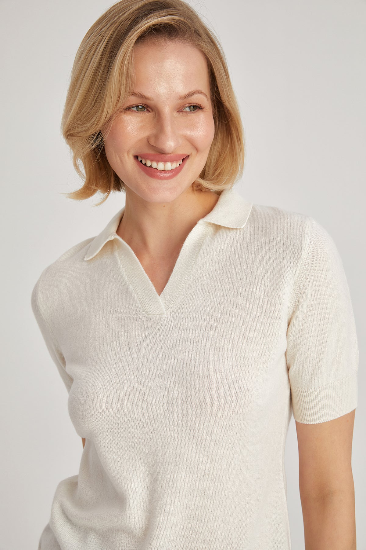 Ekru Lilly Saf Kaşmir  Polo Tişört