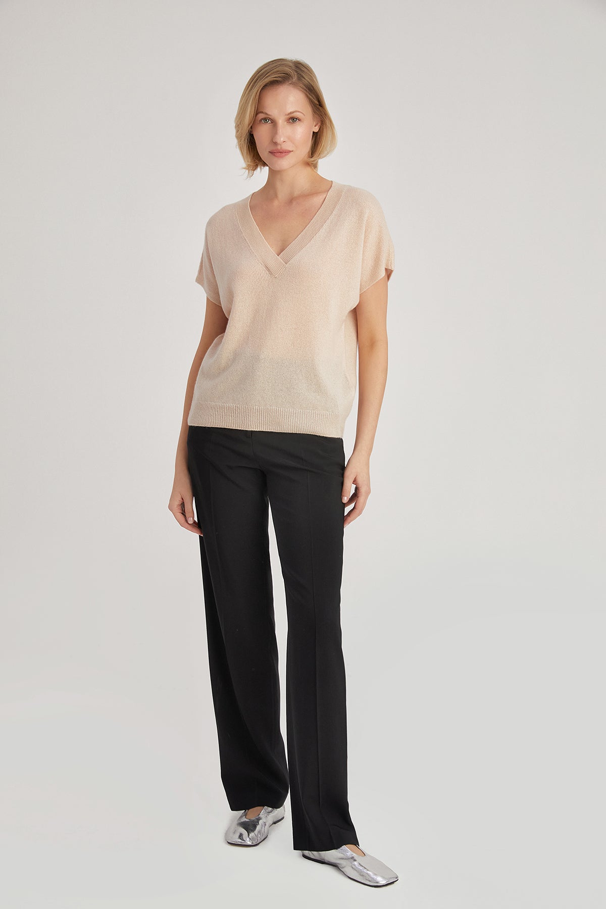 Bej Kostir Saf Kaşmir Derin V Yaka Triko