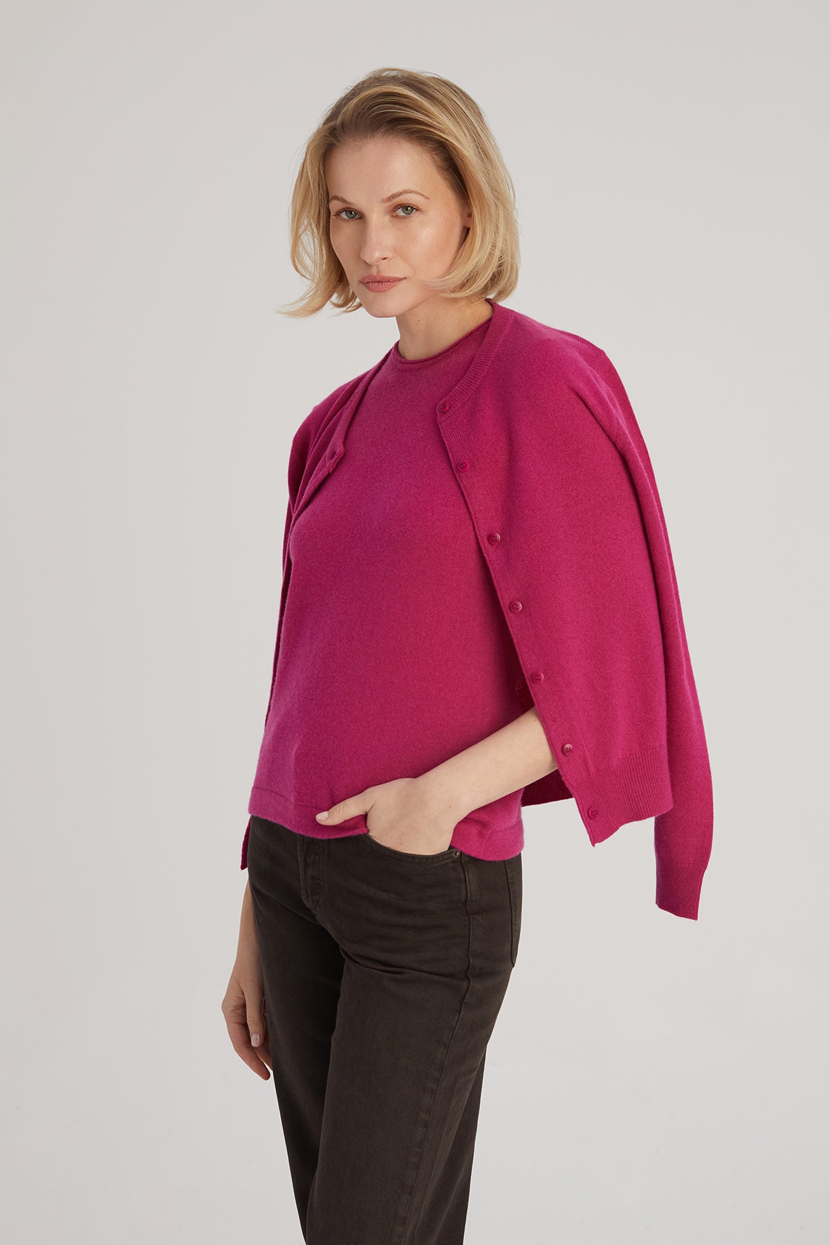 Koyu Pembe Lilly Saf Kaşmir Bisiklet Yaka Hırka