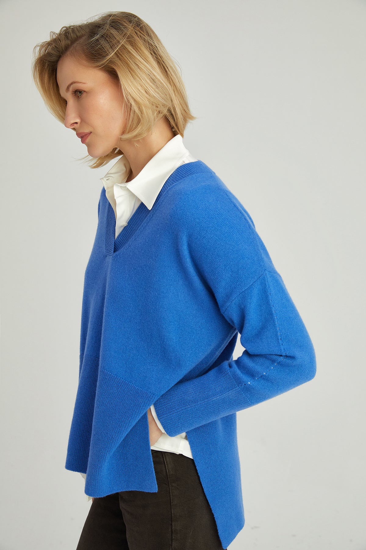 Mavi Isabella Saf Kaşmir Derin V Yaka Kazak