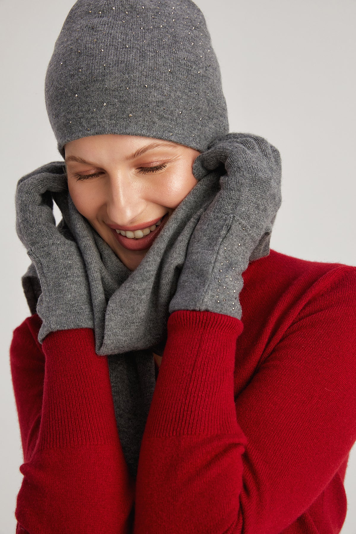 Orta Gri Melanj Lucia Taş Detaylı Eldiven