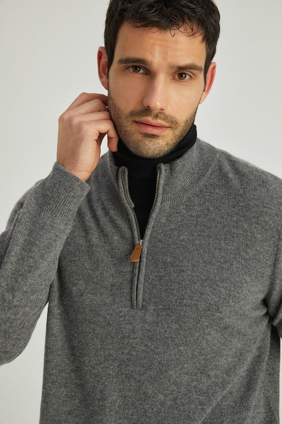 Orta Gri Melanj Saf Kaşmir Yüksek Yaka Fermuarlı Erkek Kazak