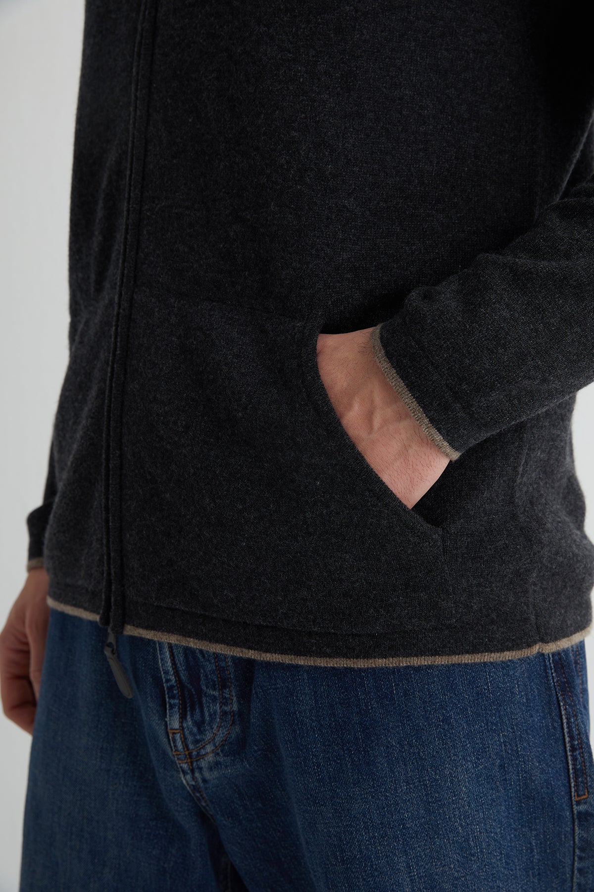 Antrasit Scott Saf Kaşmir Kapüşonlu Hırka