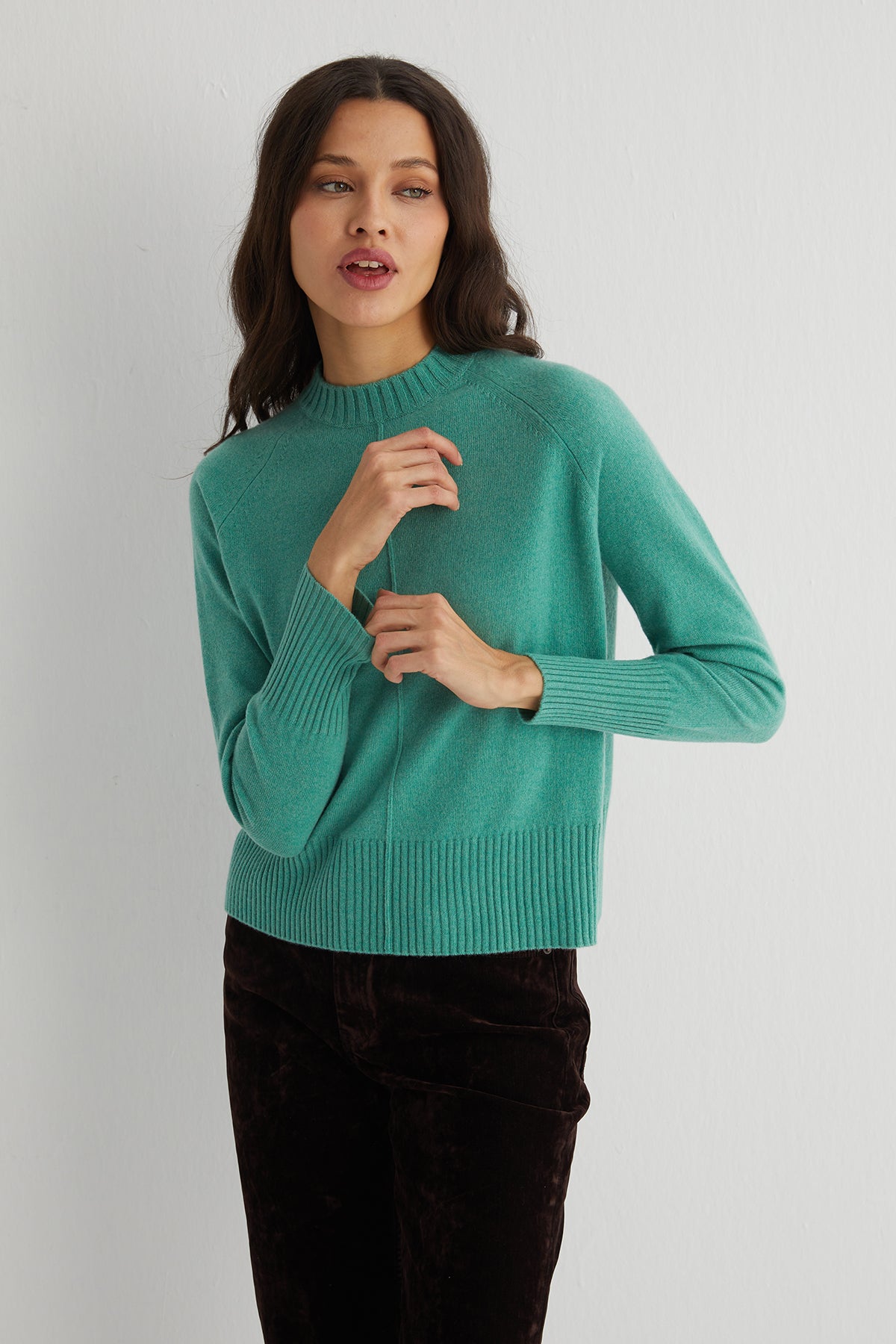 Nil Yeşili Carla Saf Kaşmir Yuvarlak Yaka Kazak