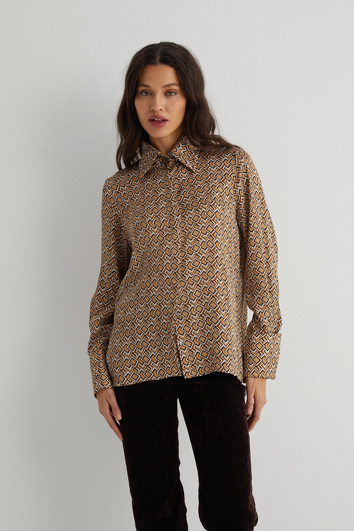 Bej Limited Edition Saf İpek Gömlek