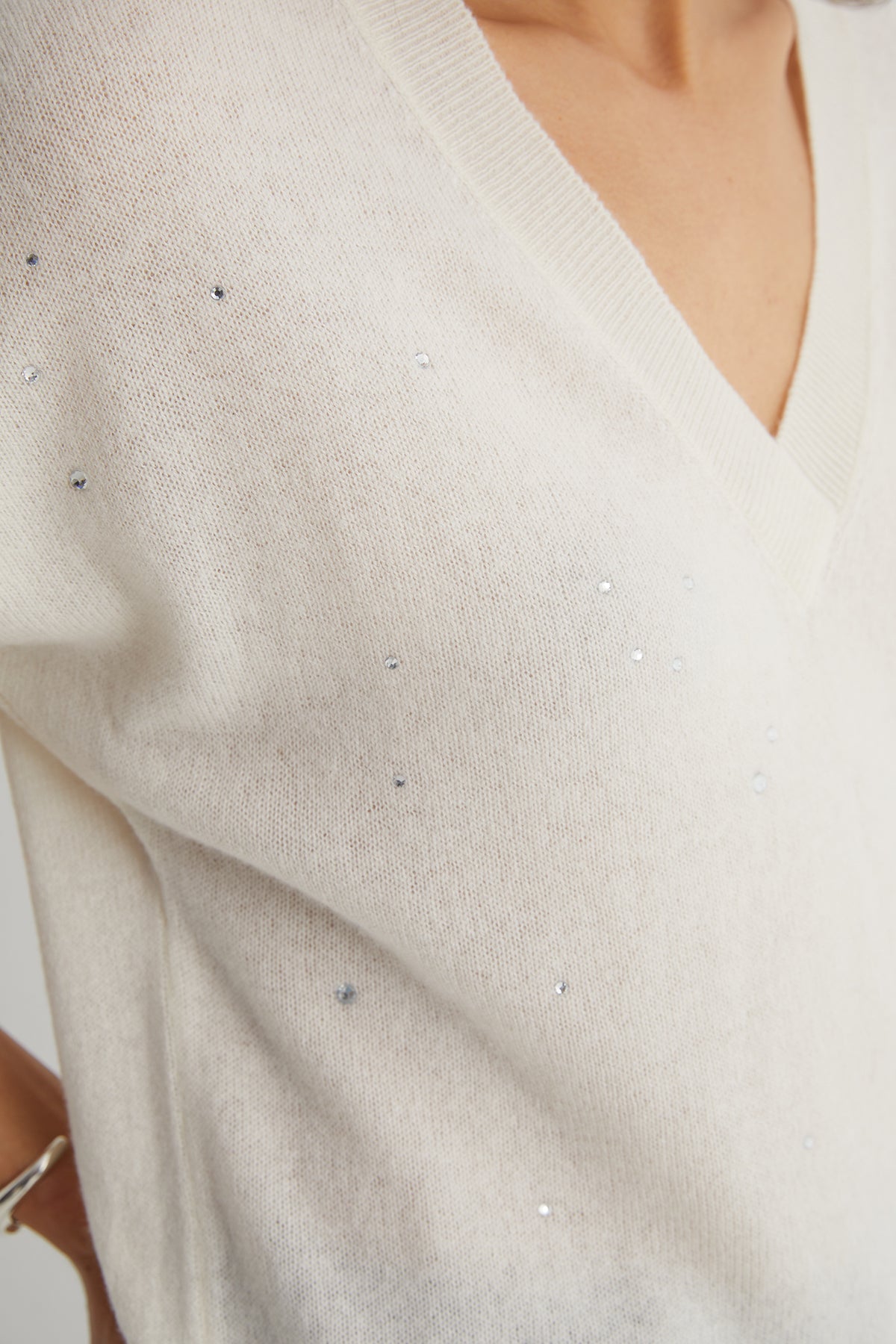 Ekru Kostir Saf Kaşmir Derin V Yaka Triko
