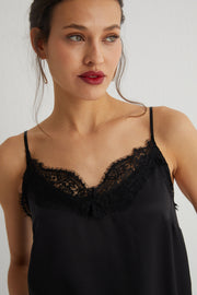 Siyah Paris Saf İpek Dantel Detaylı Askılı Bluz