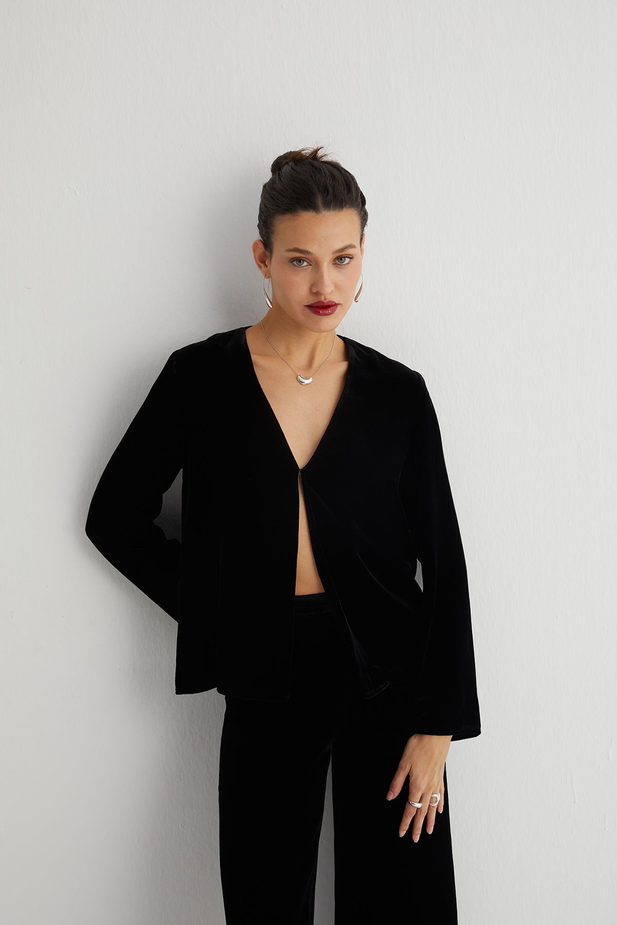 Siyah Paris İpekli Kadife Ceket