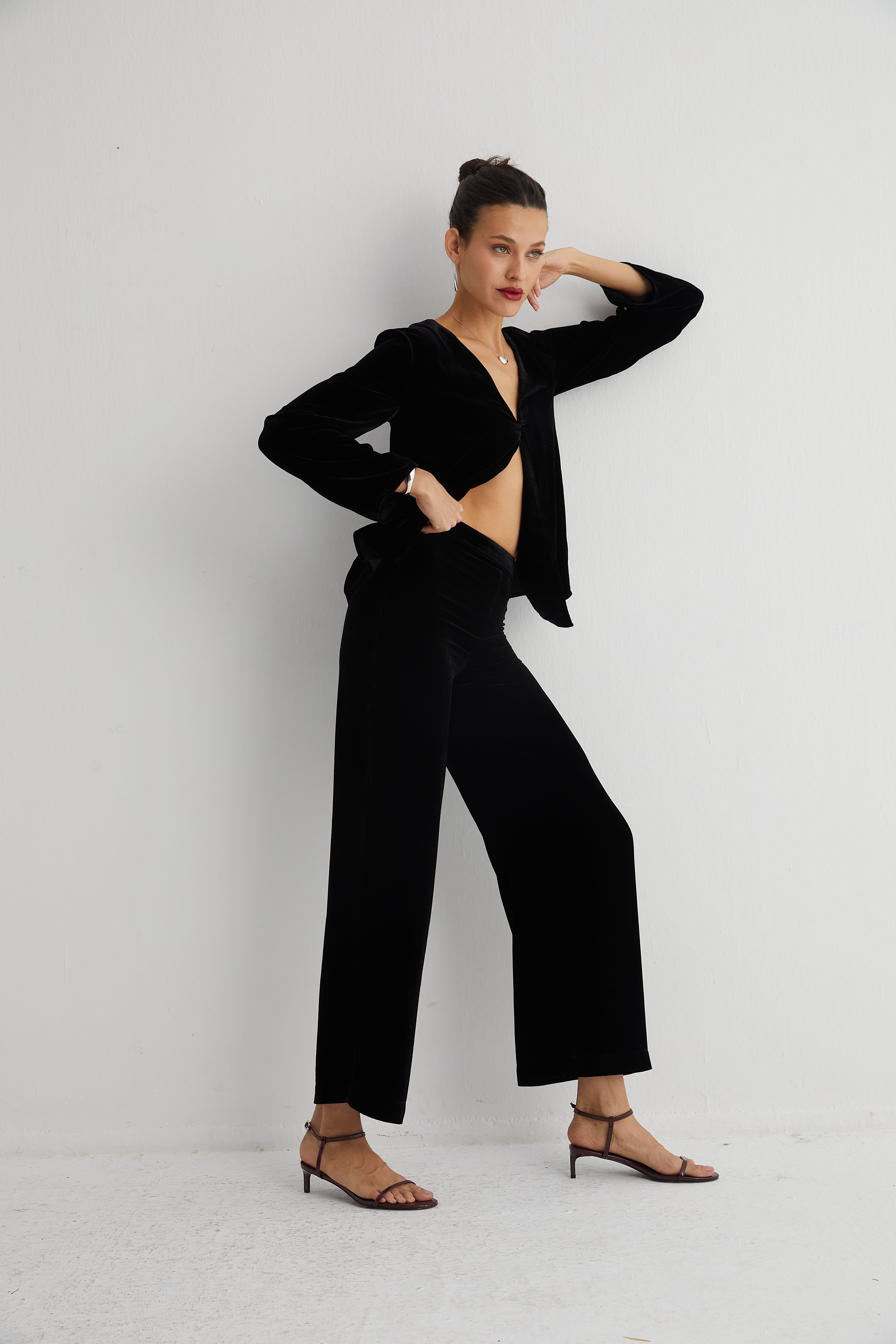 Siyah Paris İpekli Kadife Pantolon