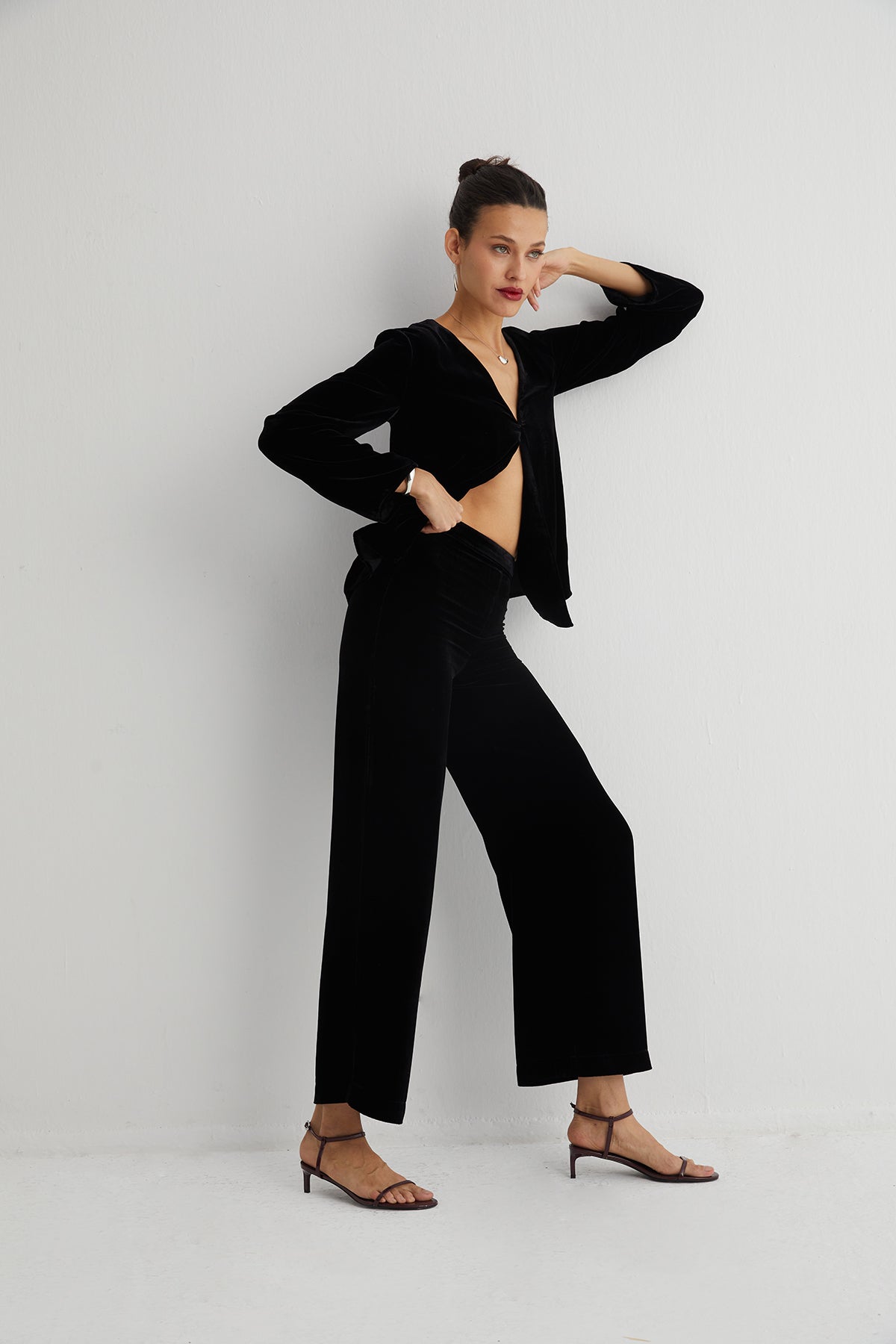 Siyah Paris İpekli Kadife Pantolon