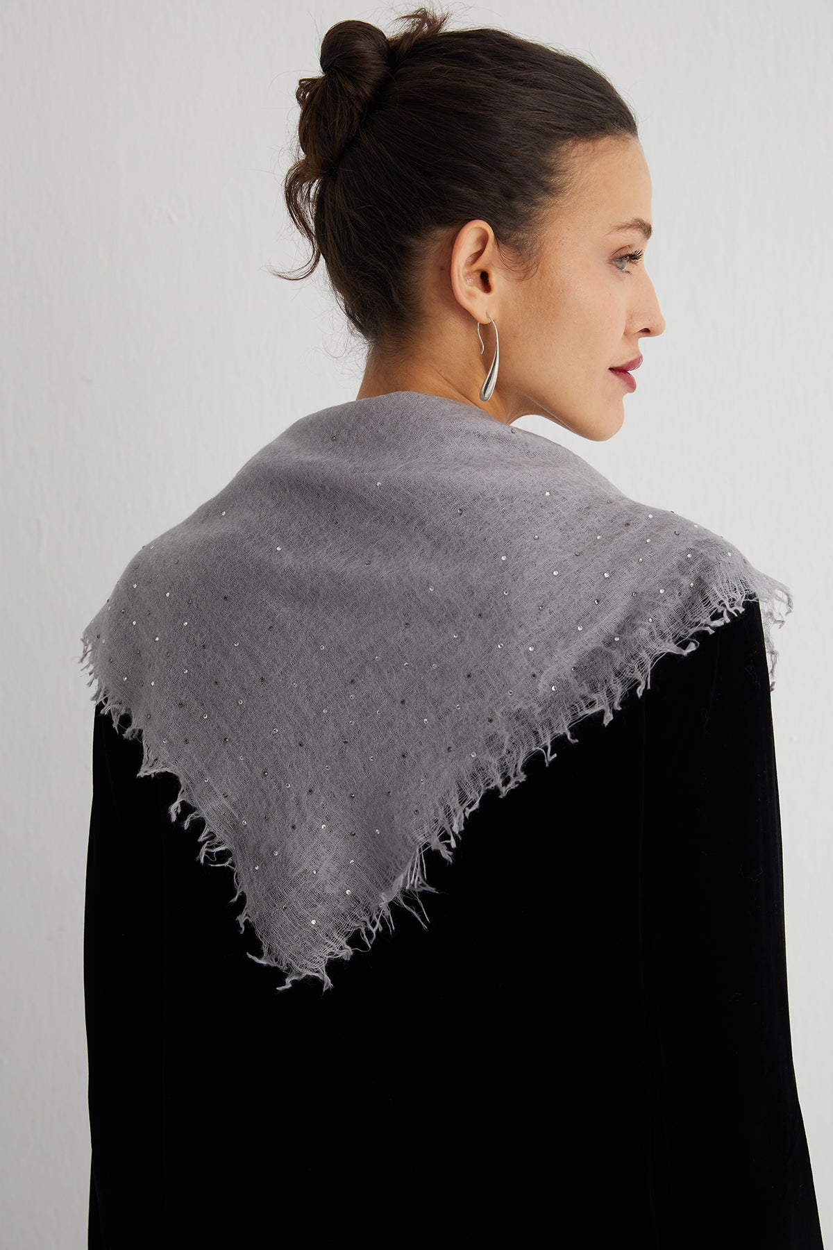 Gri Jas Saf Kaşmir Taşlı Kare Şal 70x70 cm