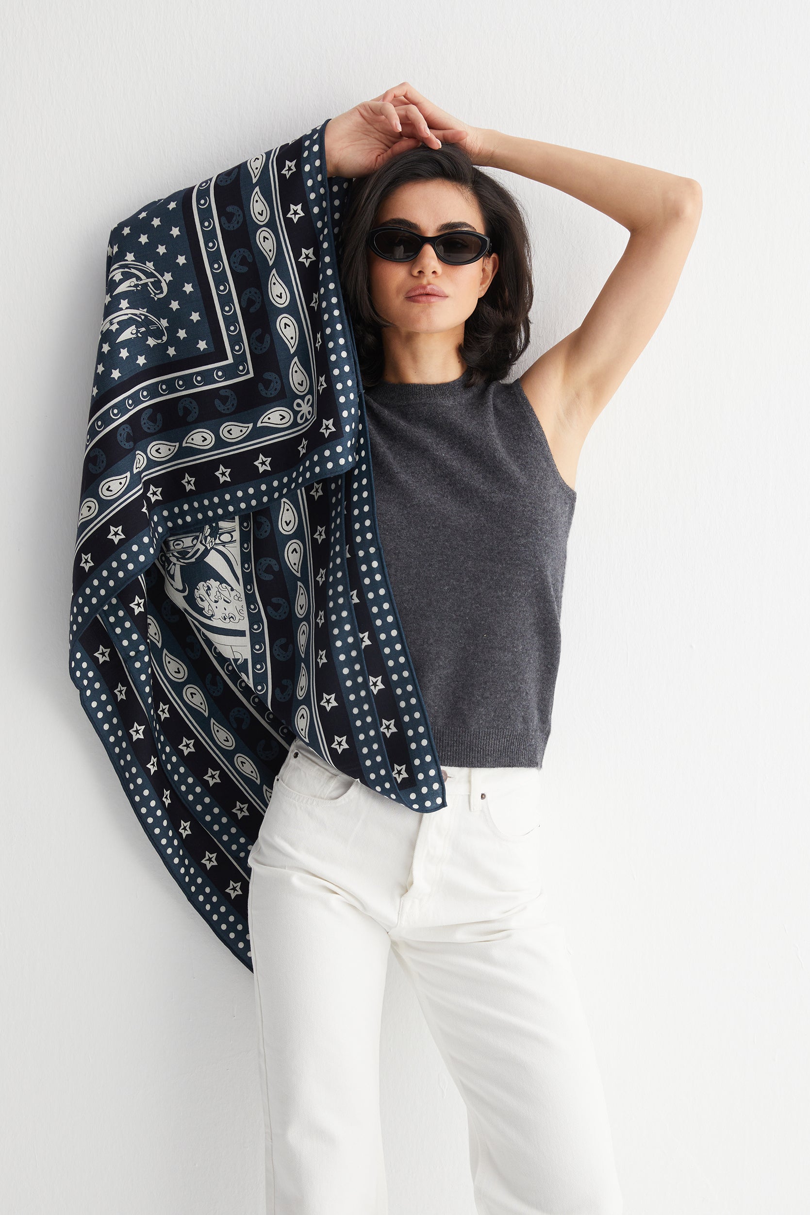 Antrasit Alexia Saf Kaşmir Bisiklet Yaka Kolsuz Triko