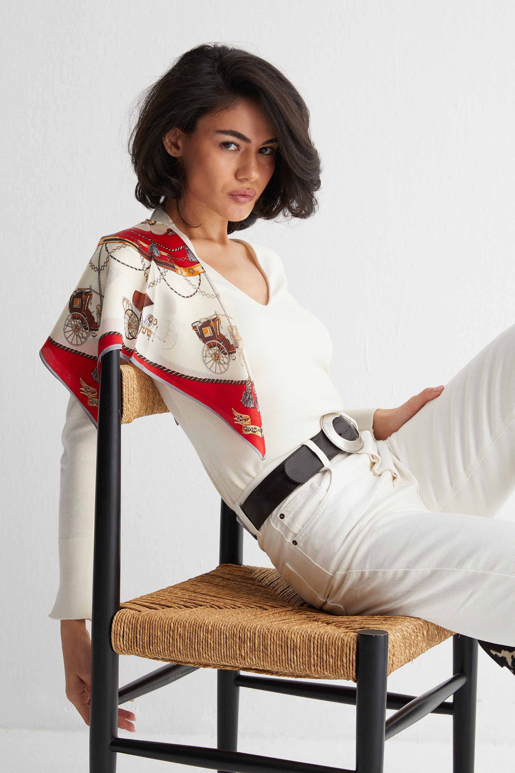 Ekru Zoe İpek Kaşmir Derin V Yaka Triko