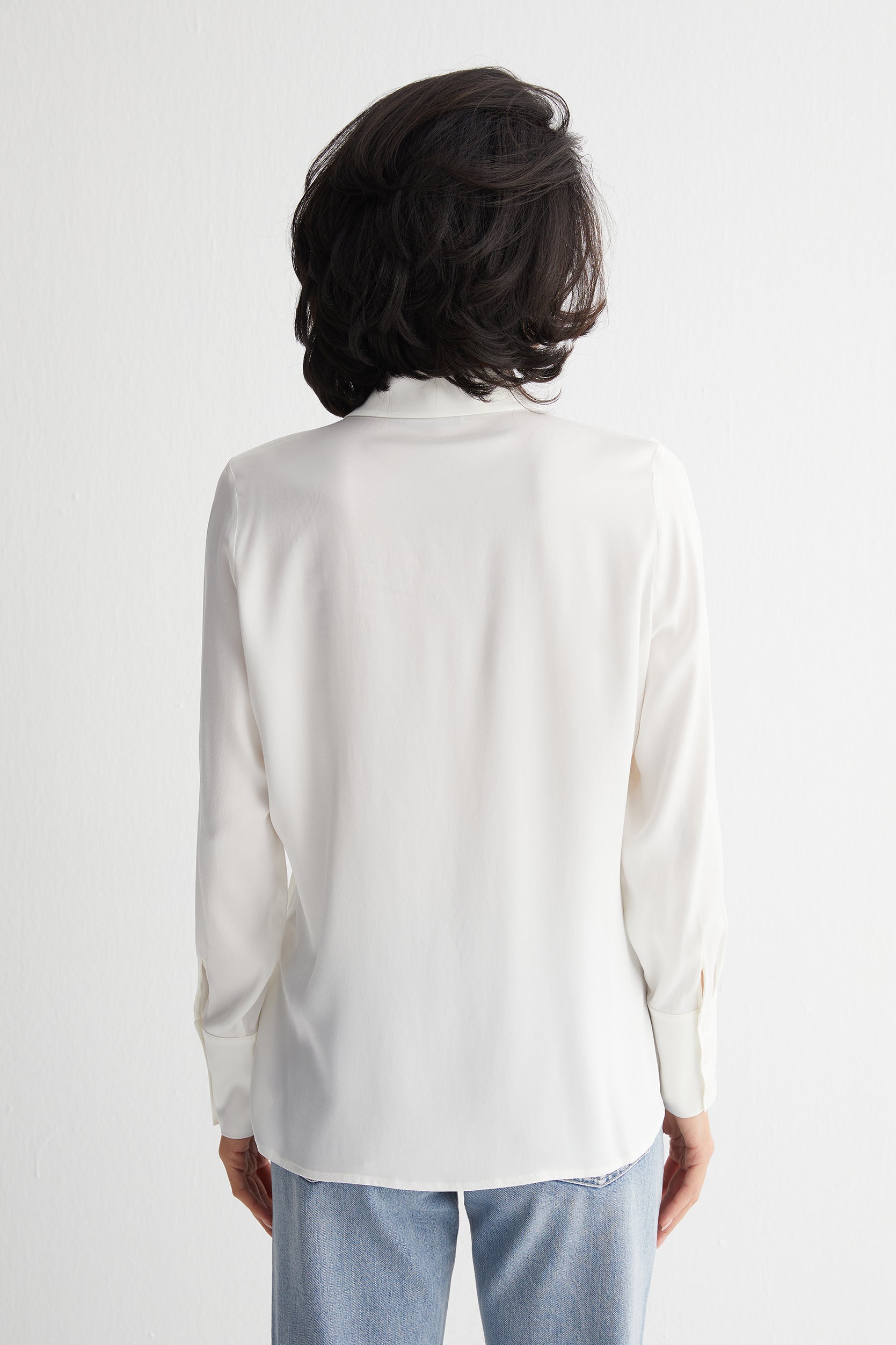 Beyaz Saf İpek Audrey Uzun Kollu Gömlek