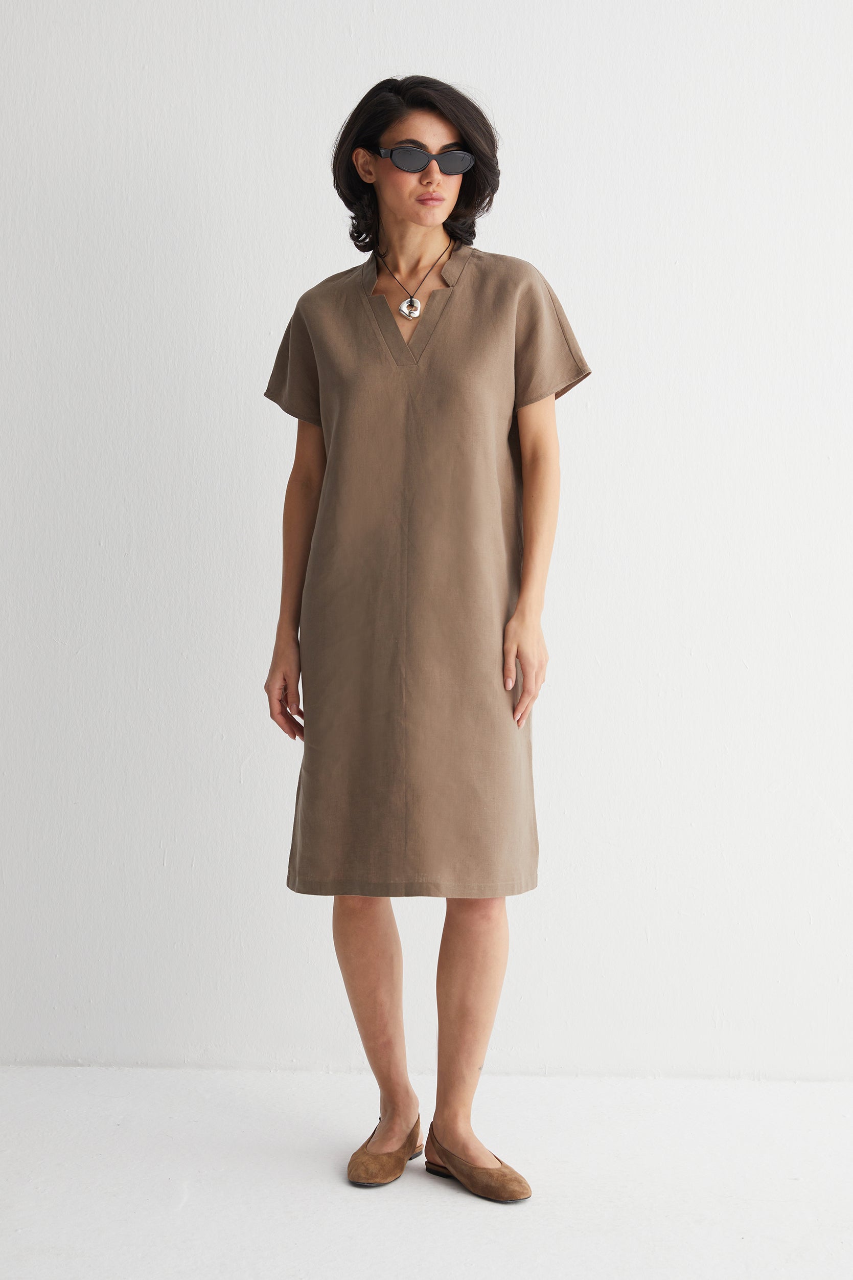 Kahverengi Kate Keten V Yaka Elbise